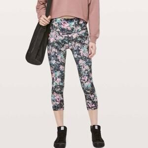 Lululemon Size 4 Wunder Under High Rise Crop 21" Dappled Daze Leggings